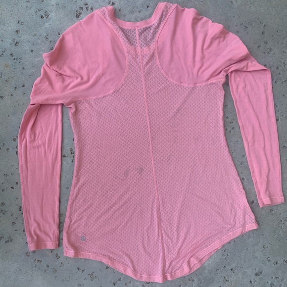 Lululemon pink semi sheer long sleeve Curved Hem Athletic Top shirt size 4 - Picture 5 of 6